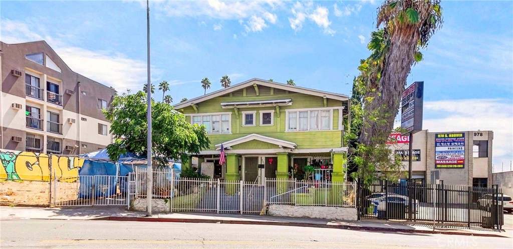 972 S Hoover