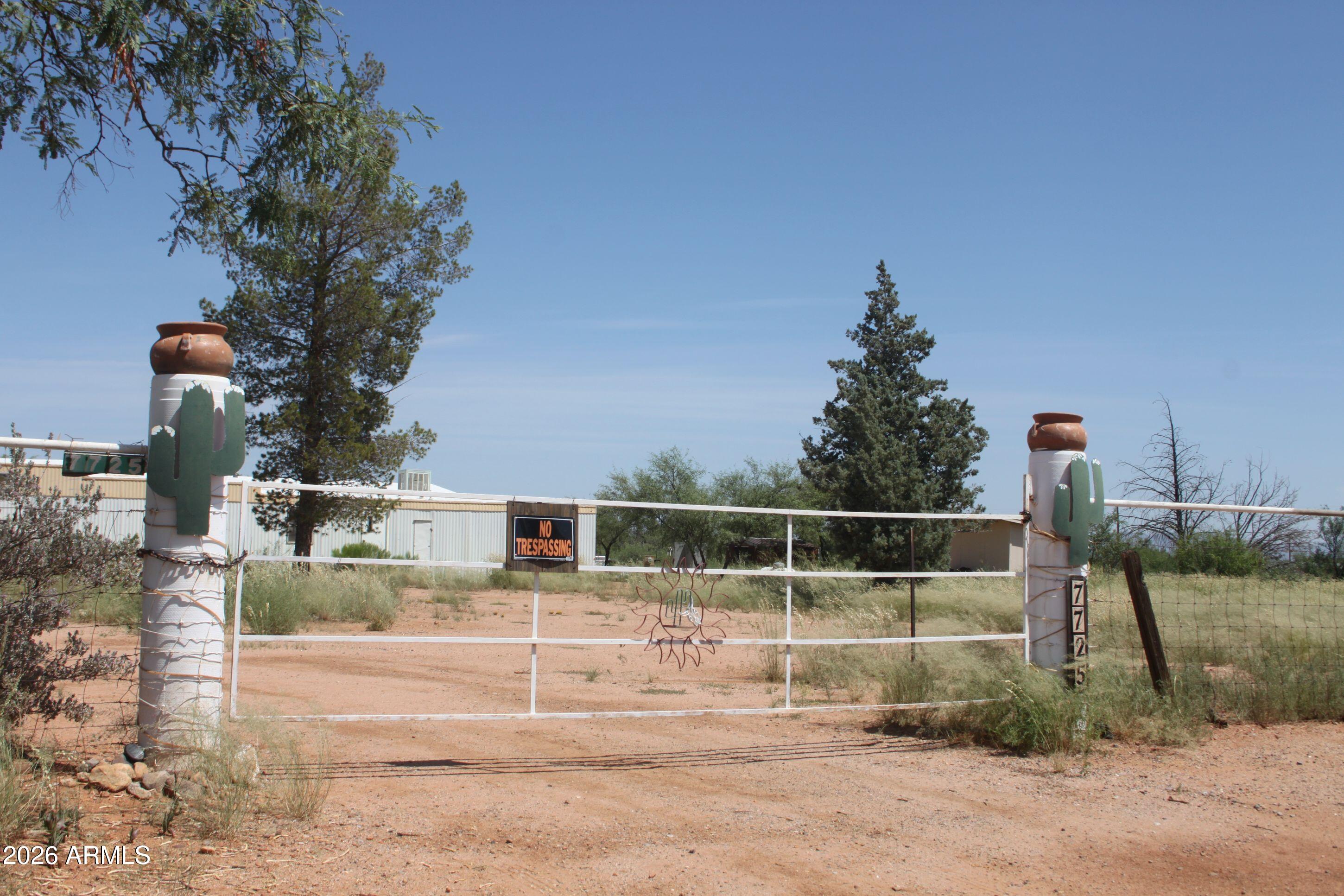 7725 E NEVADA Drive, Hereford, AZ 85615