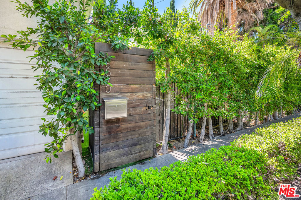 8570 Sherwood Drive