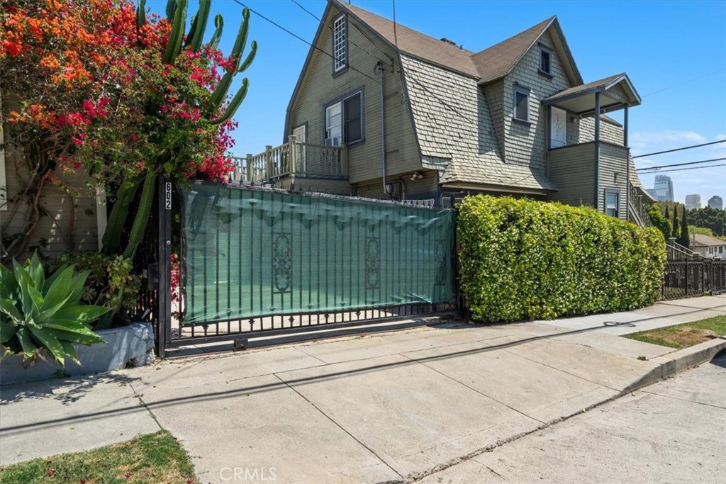 602 Douglas Street
