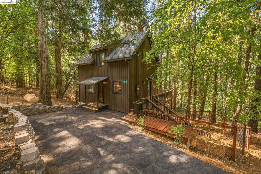 16947 E Brookside Dr.