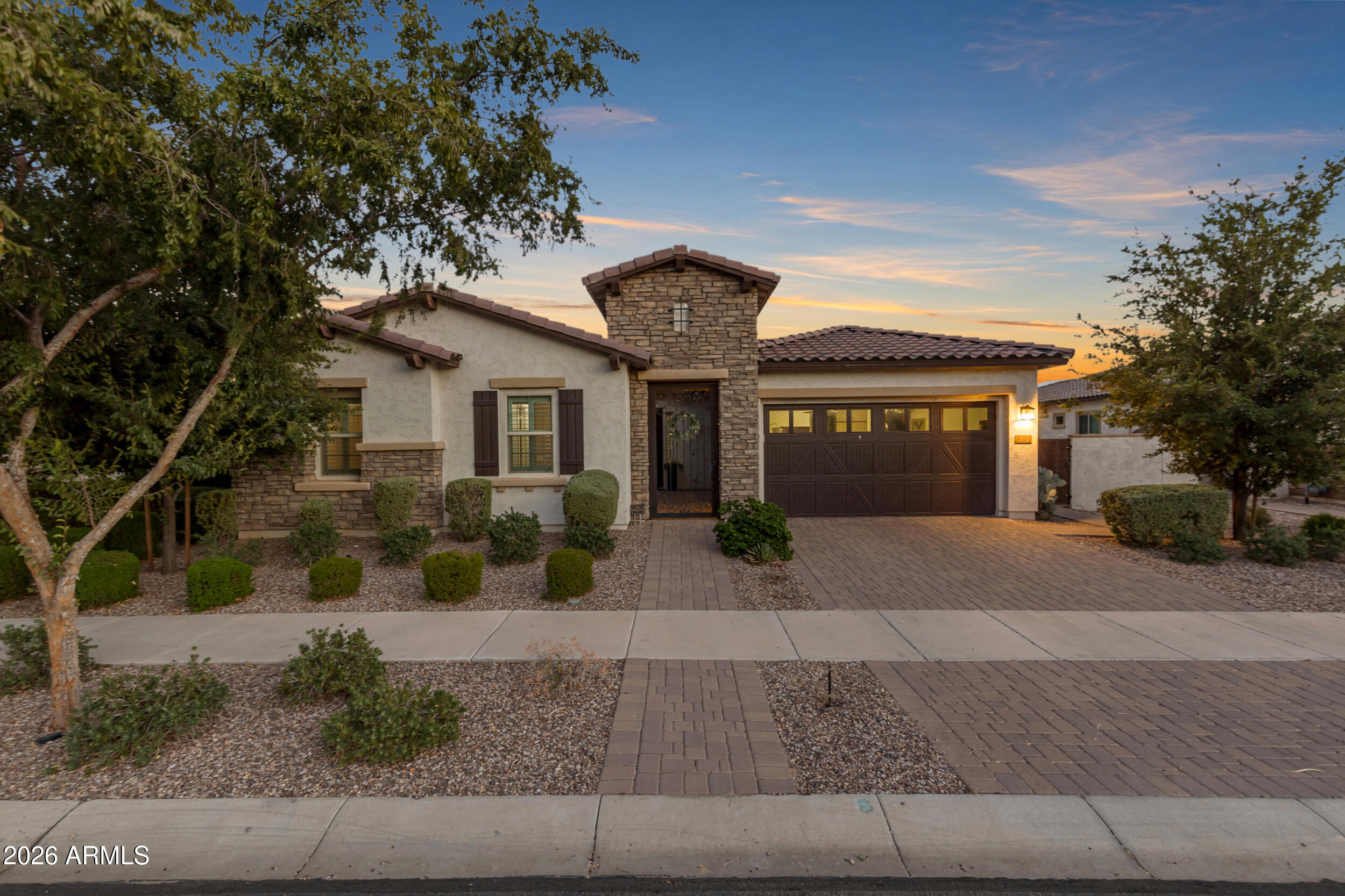10351 E BERGERON Avenue, Mesa, AZ 85212