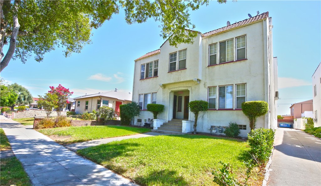 1336 Elm Street 4