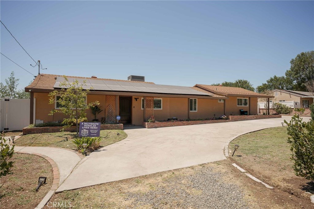 1591 W Persimmon