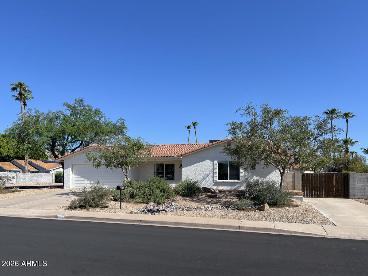4302 E SAN GABRIEL Avenue, Phoenix, AZ 85044