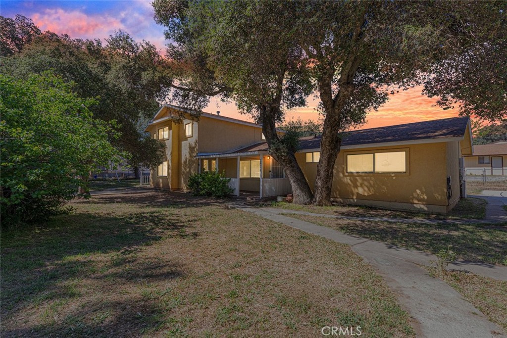 2424 Cypress