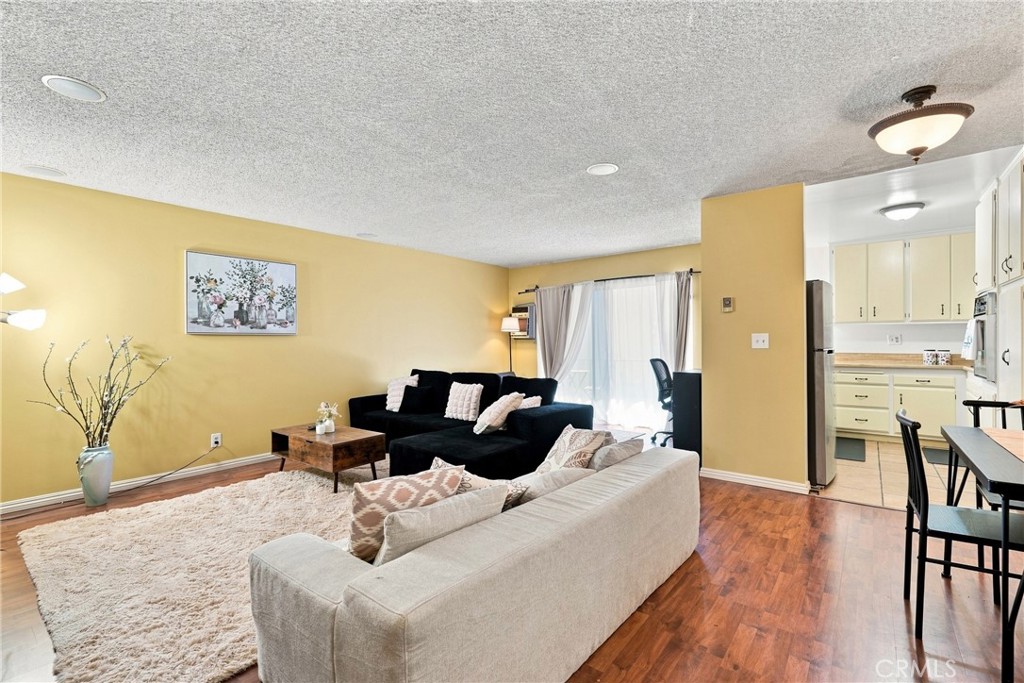 5625 Windsor Way 211