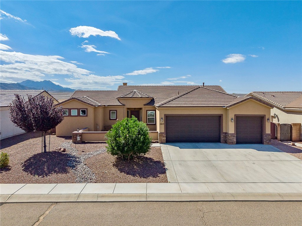 3829 Katie Lane Loop