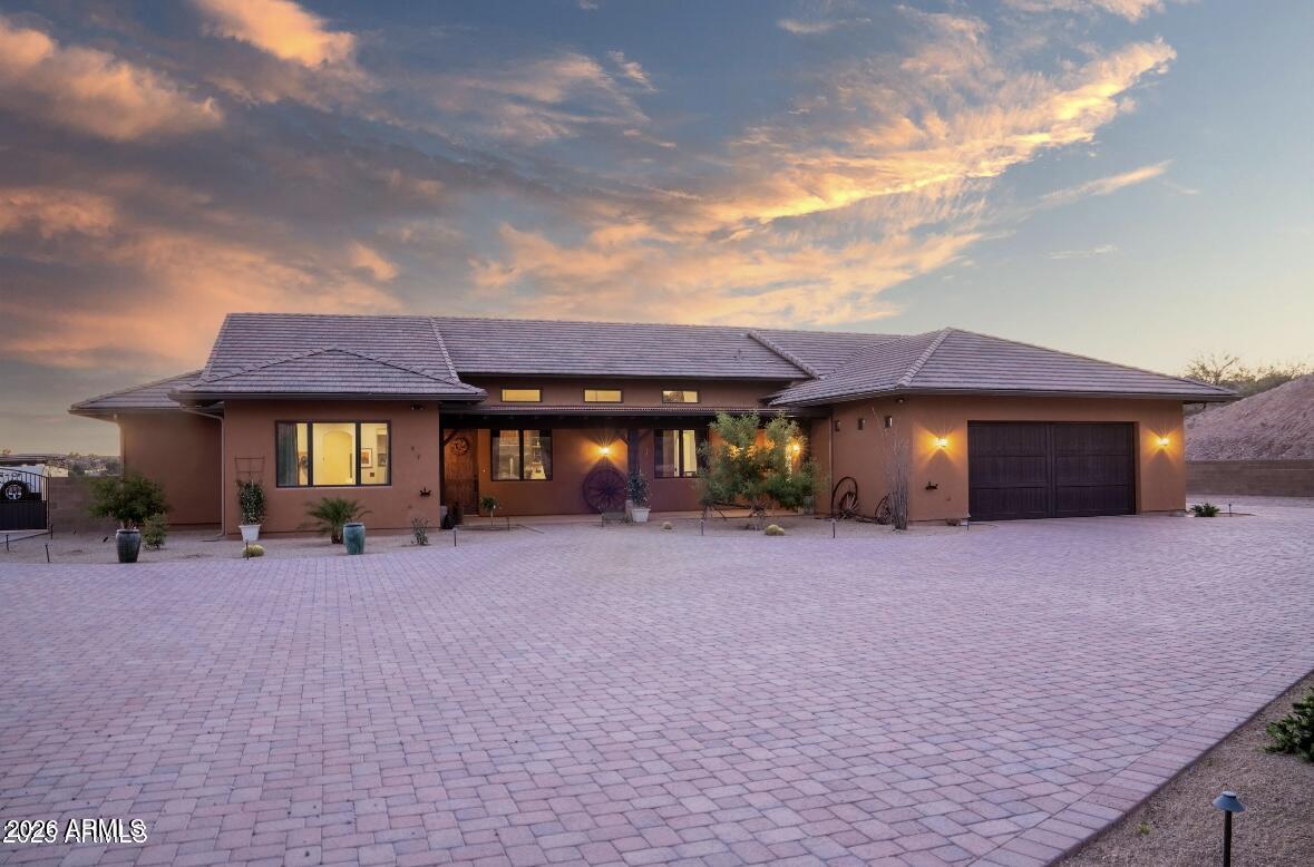 837 W BRALLIAR Road, Wickenburg, AZ 85390