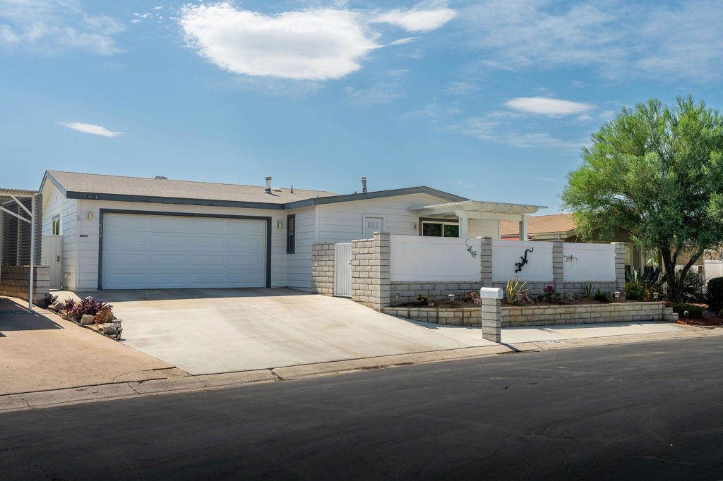 73531 Cabazon Peak Drive