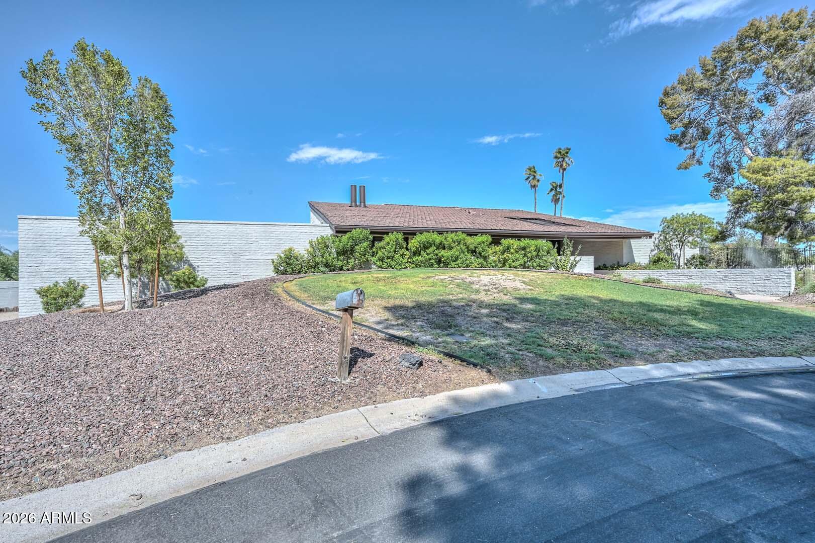 560 E CAMPINA Drive, Litchfield Park, AZ 85340
