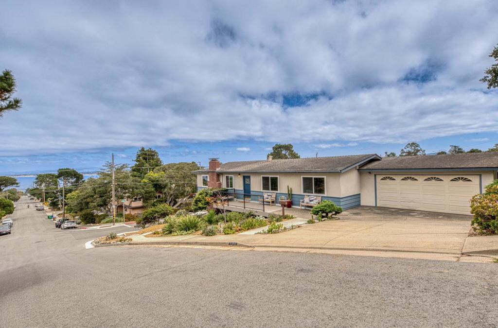 1321 Hoffman Avenue