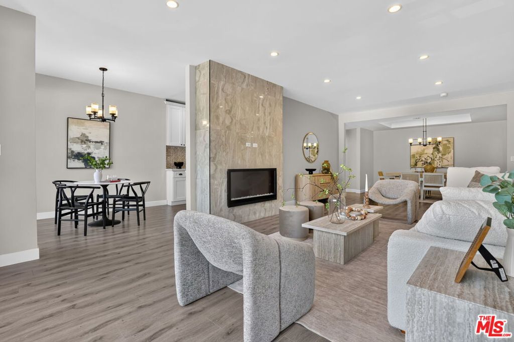 1509 Greenfield Avenue 207