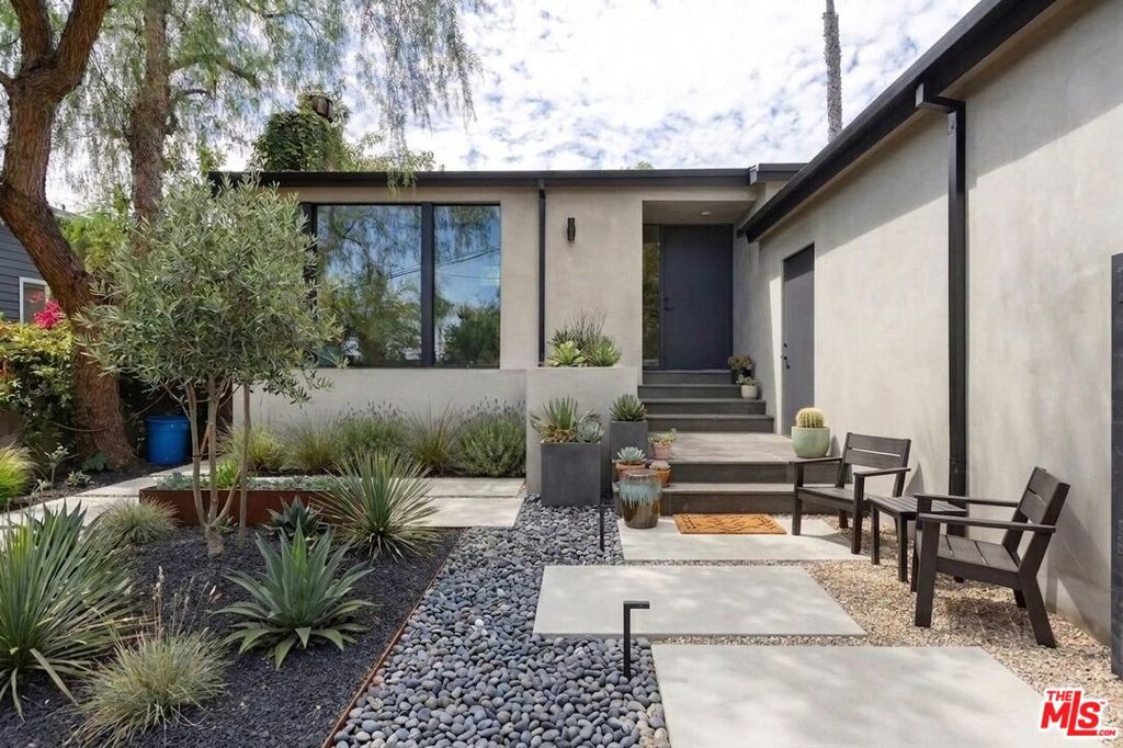 7102 Pacific View Drive