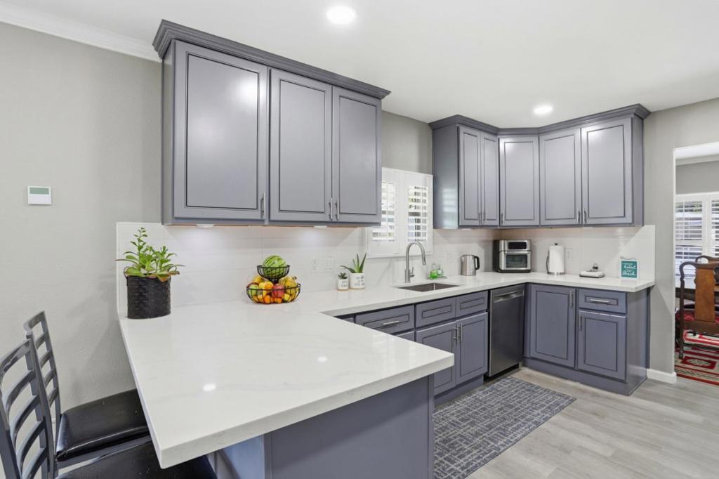 100 N Rodeo Gulch Road 43