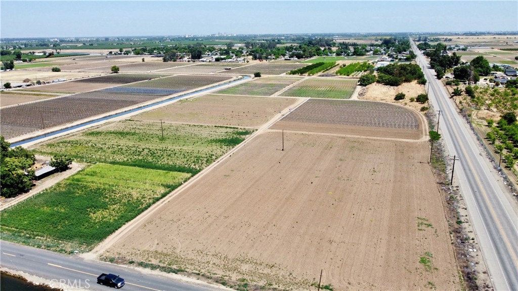 1722 S Brawley