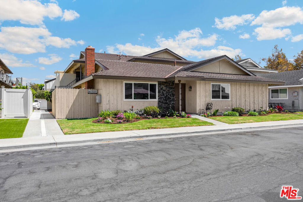 17082 Evergreen Circle