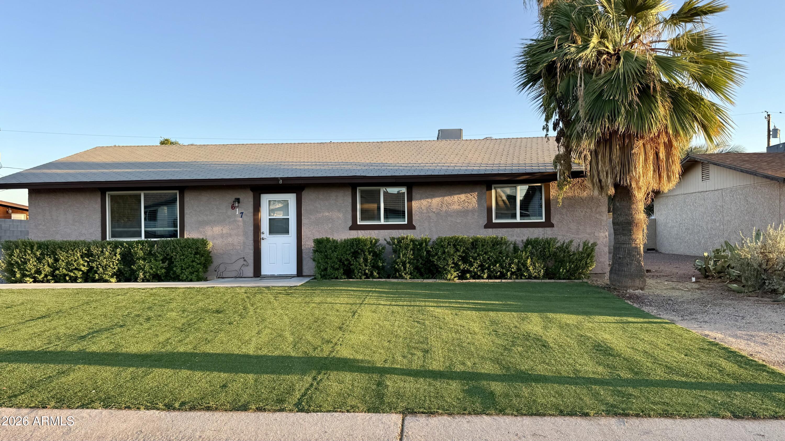 617 E NAVAJO Avenue, Apache Junction, AZ 85119