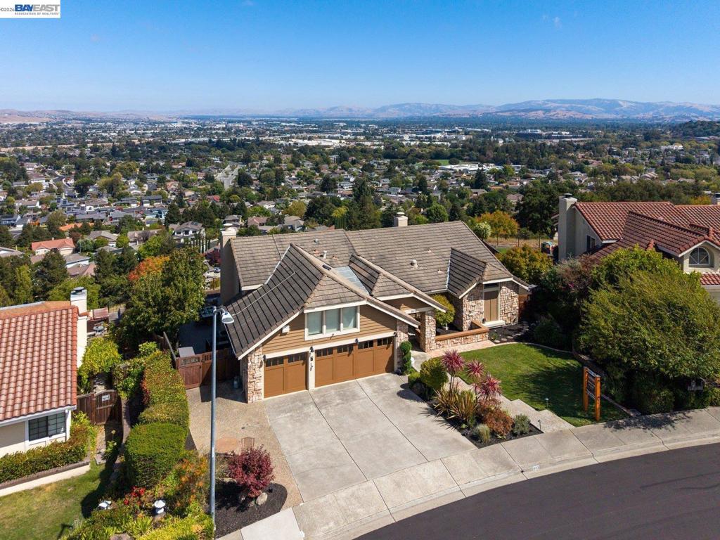 8115 Brittany Dr