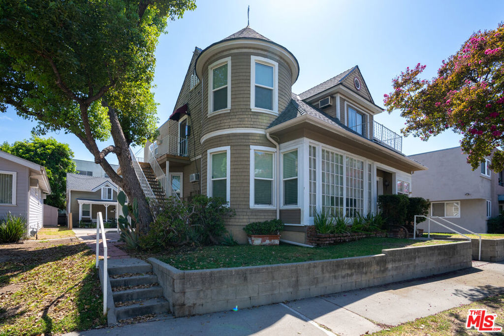 1124 Cordova Street