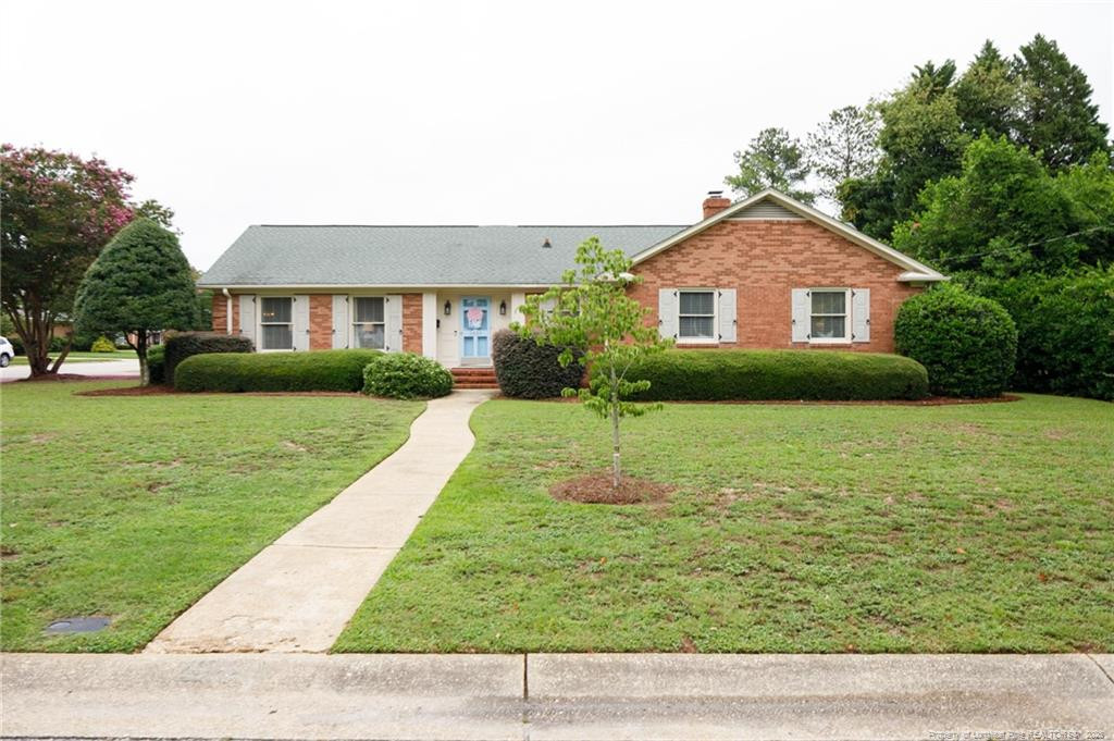 2630 Mirror Lake Drive, Fayetteville, NC 28303