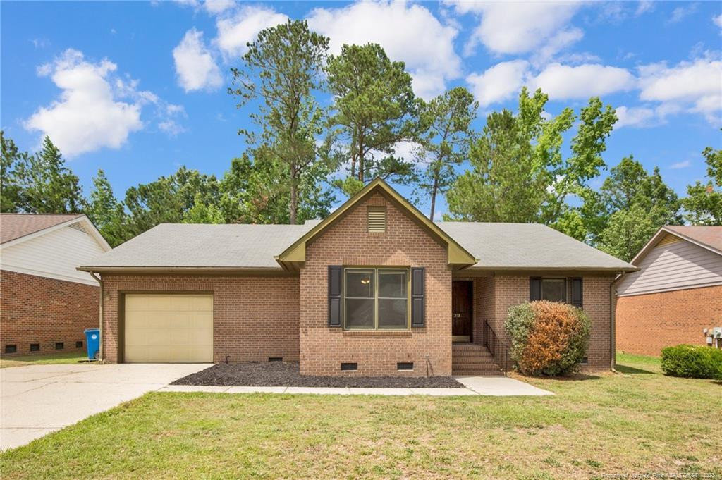 212 Fair Oaks Drive, Fayetteville, NC 28311
