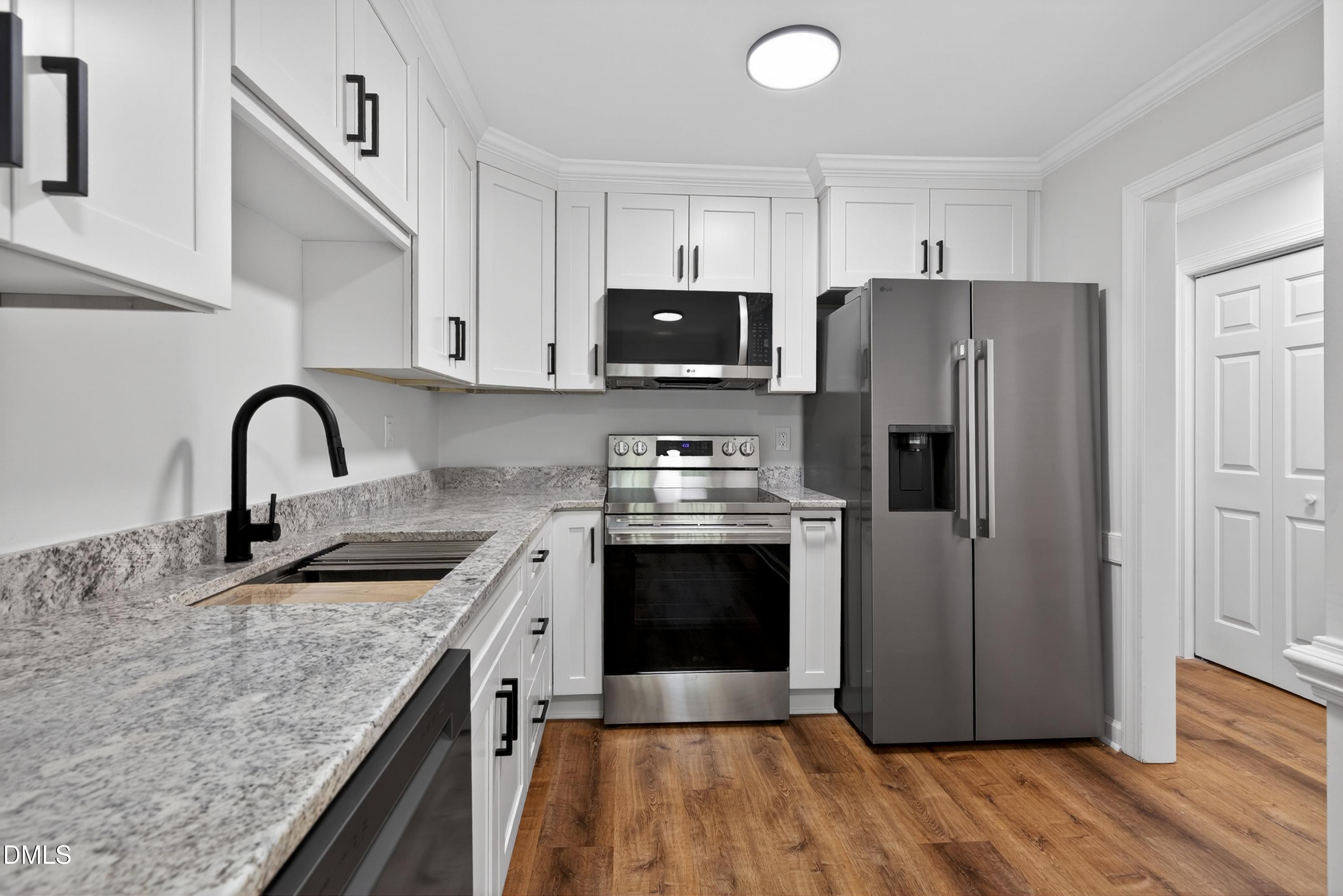 109 Sanair Court, Apex, NC 27502