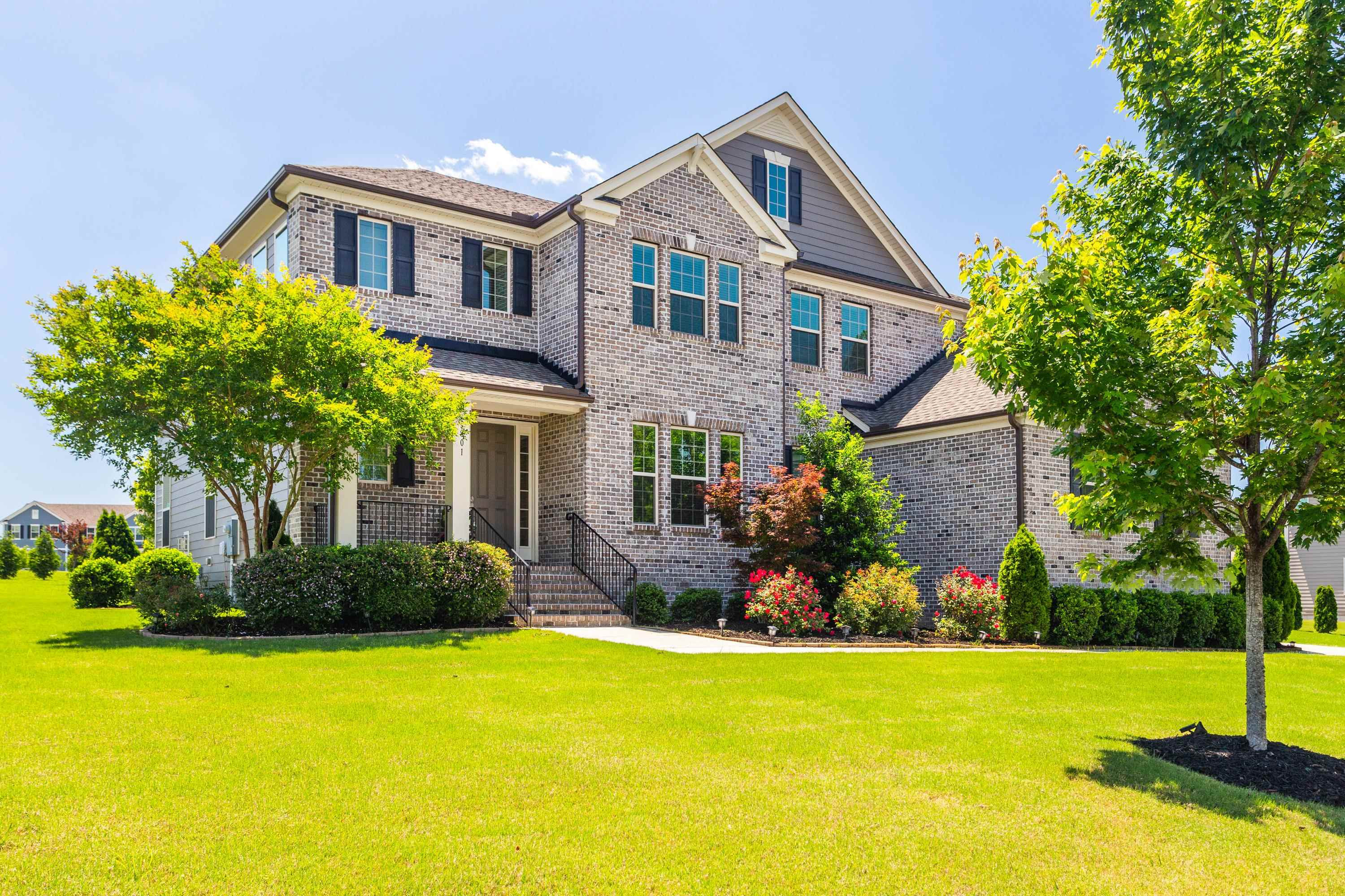 3801 Hickory Manor Drive, Apex, NC 27539
