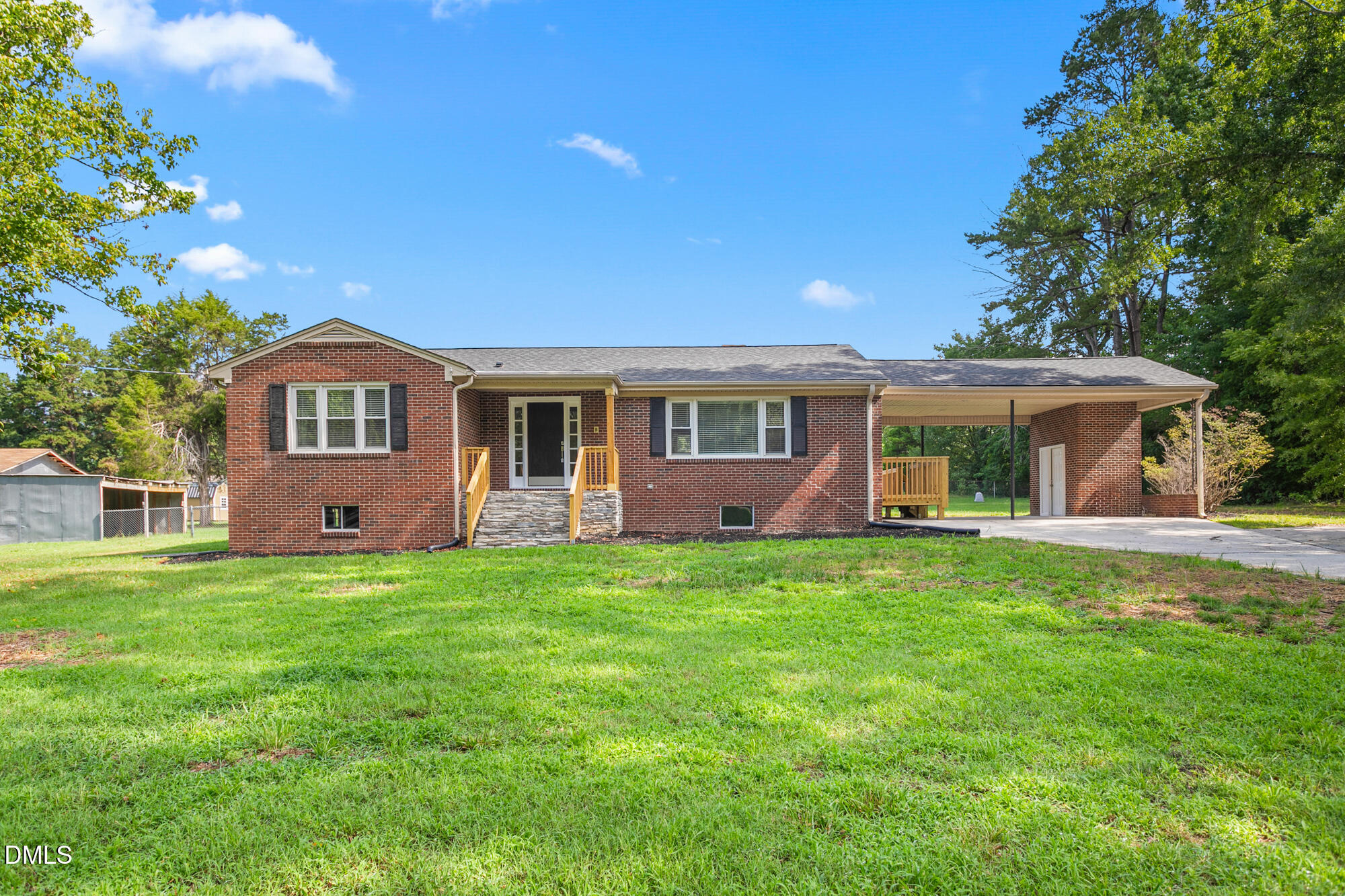 5819 Scarlet Oak Drive, McLeansville, NC 27301