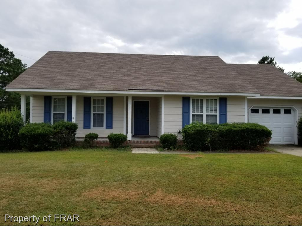 111 Hobson Court, Raeford, NC 28376