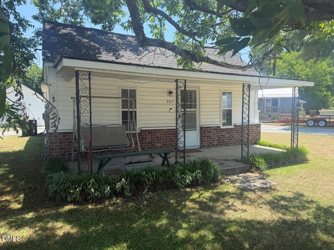 265 Iris Bryant Road, Erwin, NC 28339