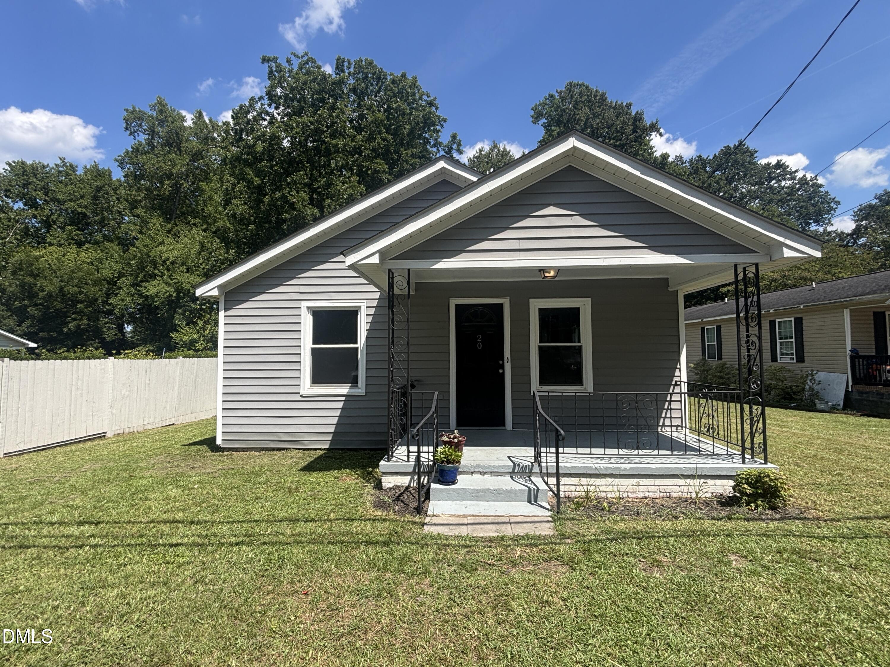 20 W Edgerton Street, Smithfield, NC 27577