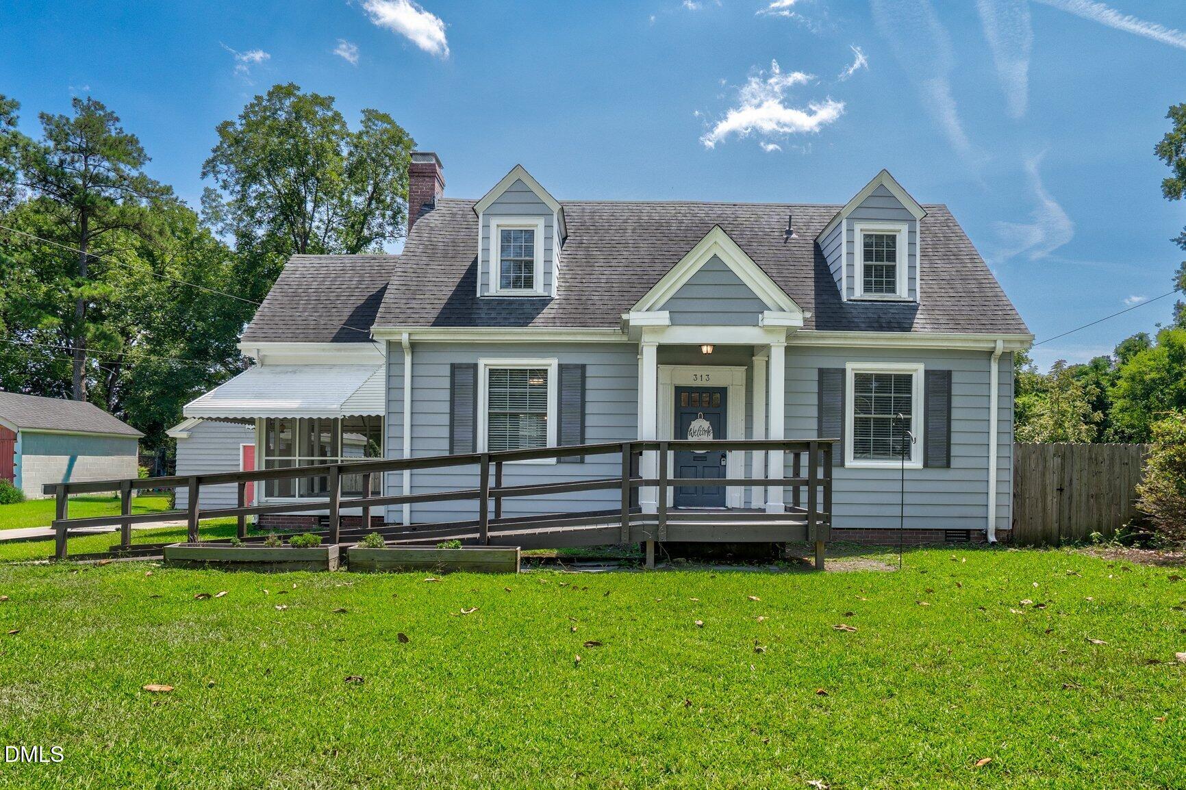313 S Howard Circle, Tarboro, NC 27886