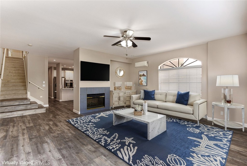 1403 W Santa Cruz