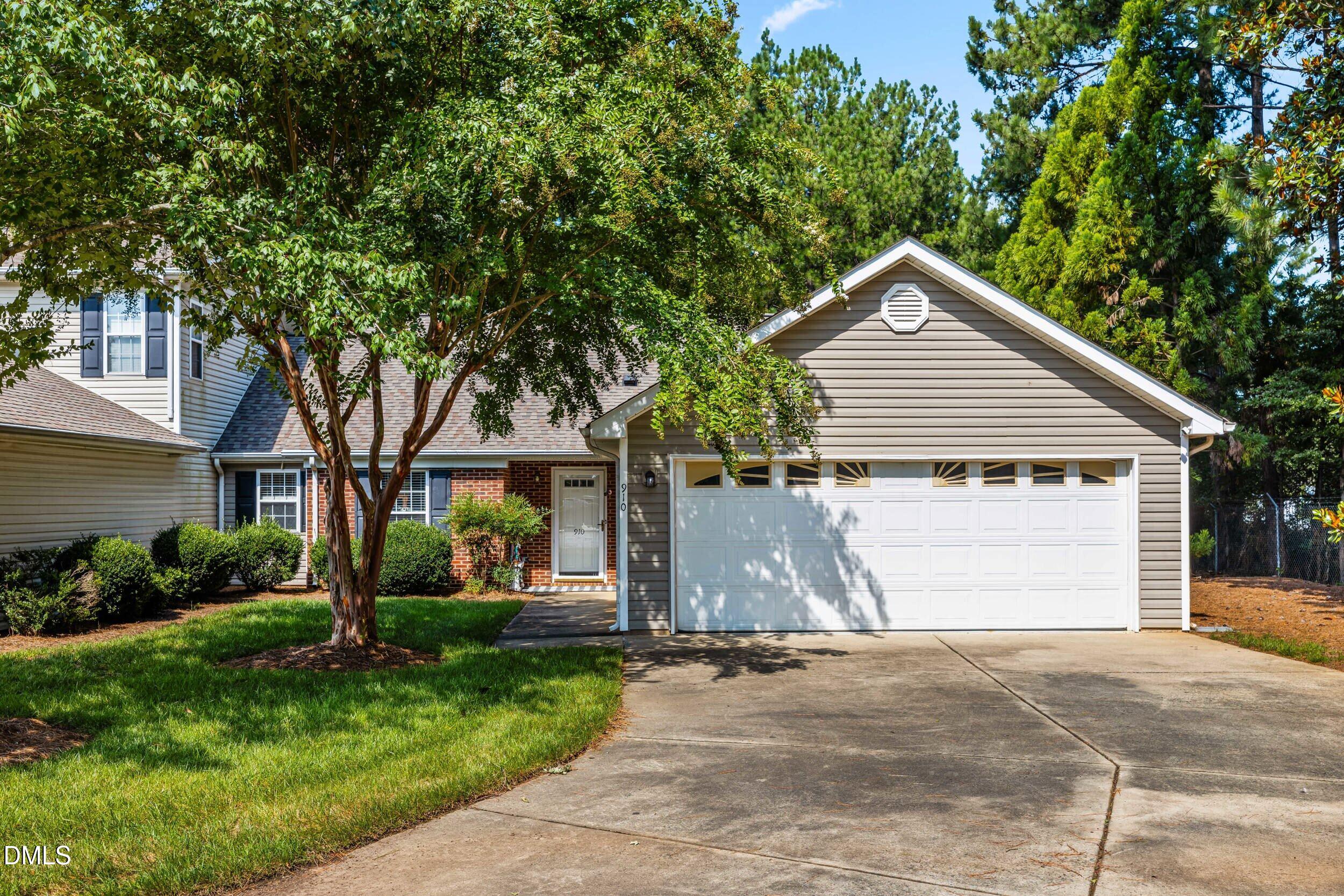 910 Camden Court, Elon, NC 27244