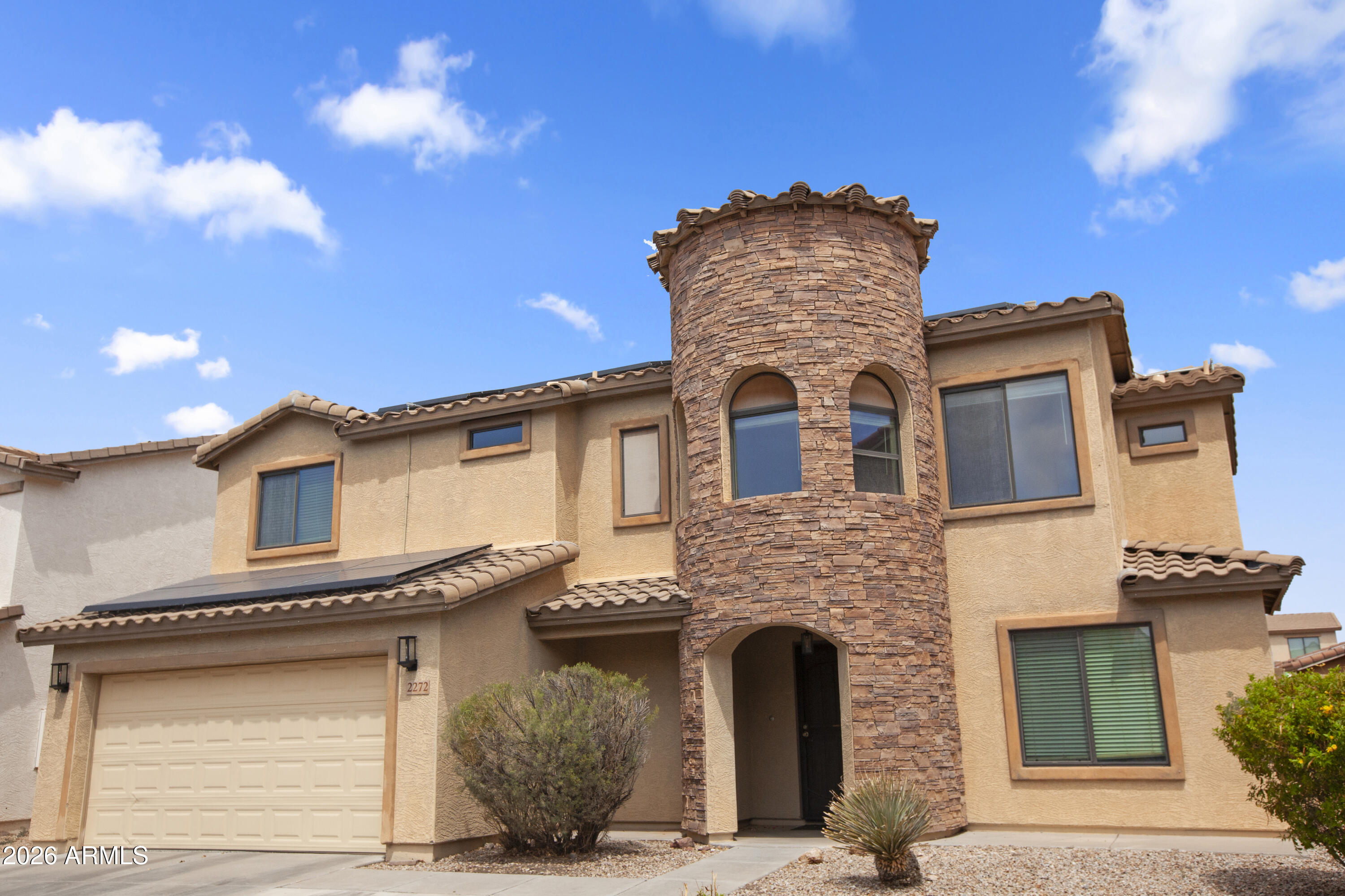 2272 E COCHISE Avenue, Apache Junction, AZ 85119