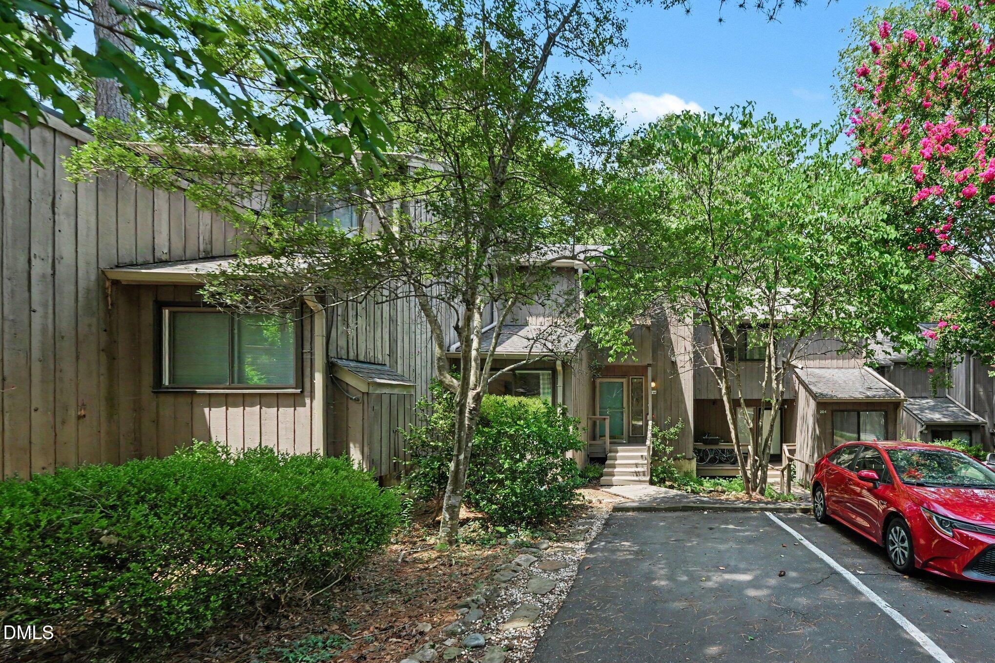 206 Ridge Trail, Chapel Hill, NC 27516