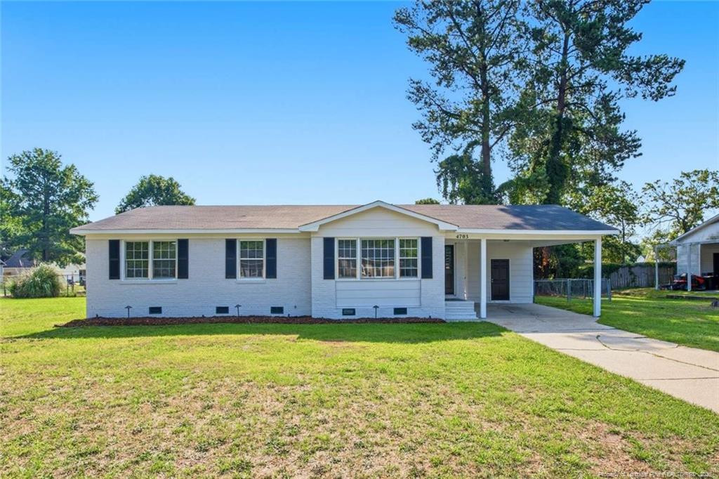 4703 Quaker Court, Hope Mills, NC 28348