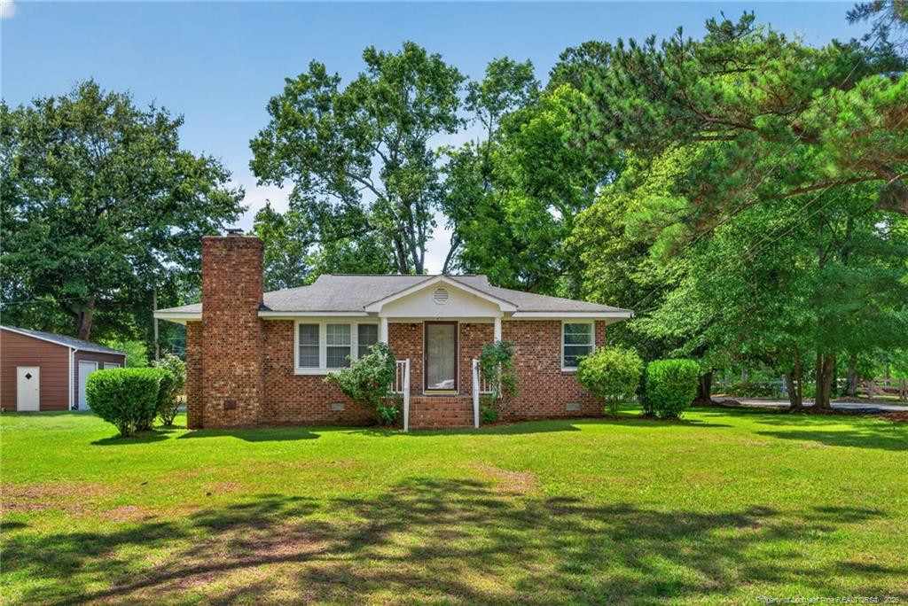 211 Burton Avenue, Dunn, NC 28334