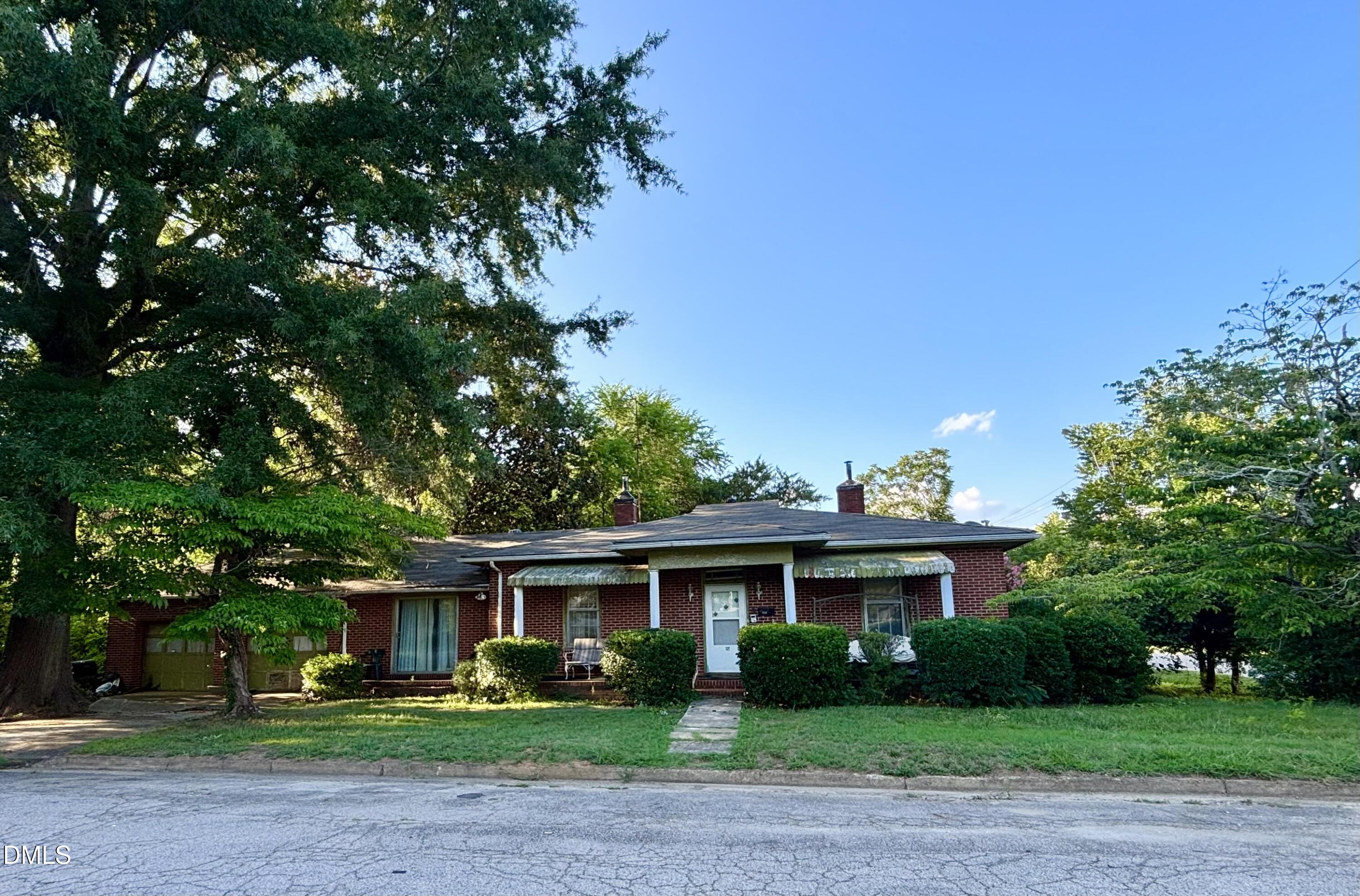114 College Street, Warrenton, NC 27589