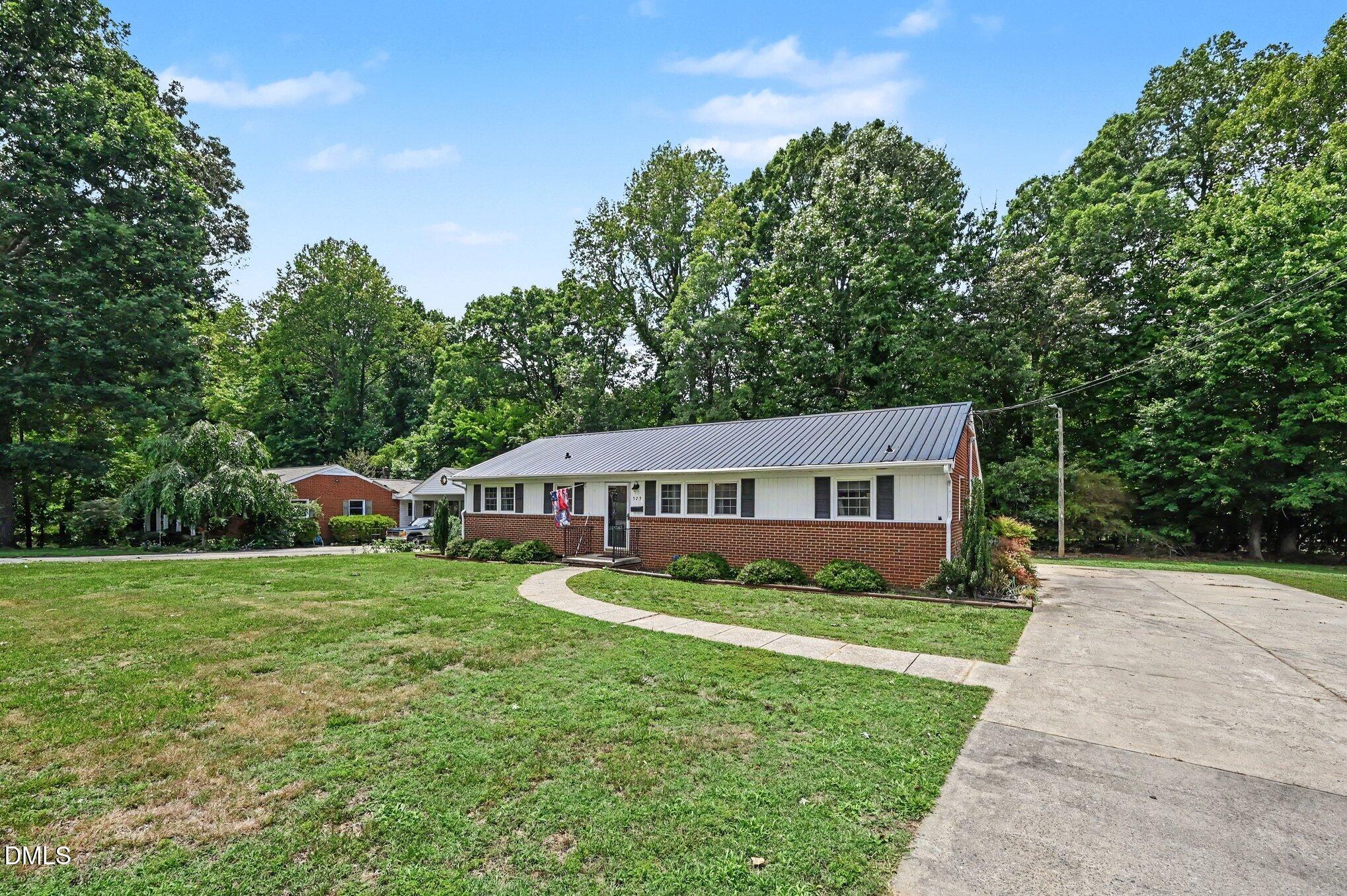 525 N Carr Street, Mebane, NC 27302