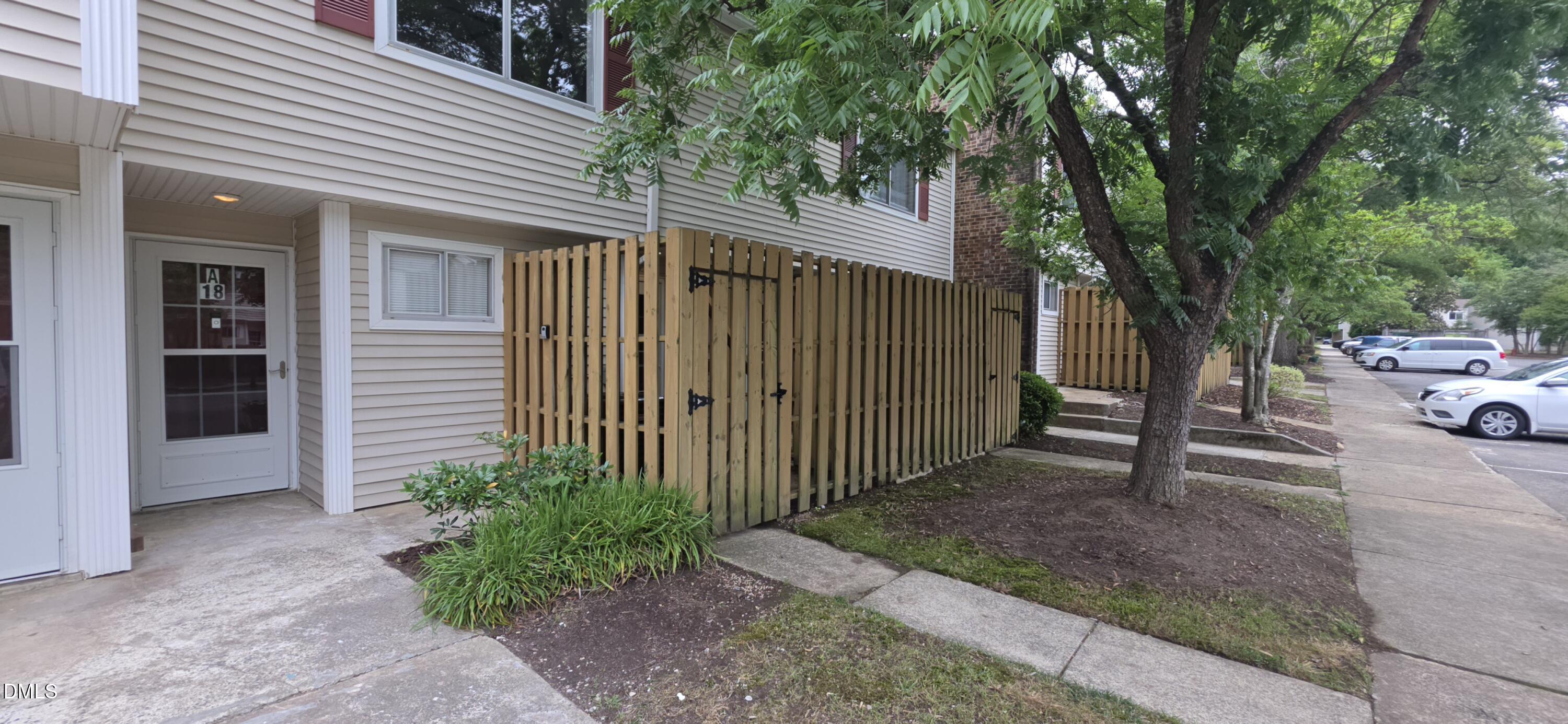 220 Elizabeth Street A18, Chapel Hill, NC 27514