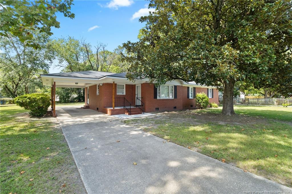 808 Hemlock Drive, Fayetteville, NC 28304