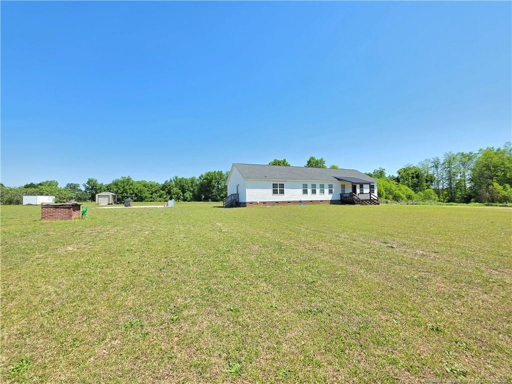 550 Thomas Drive, Raeford, NC 28376
