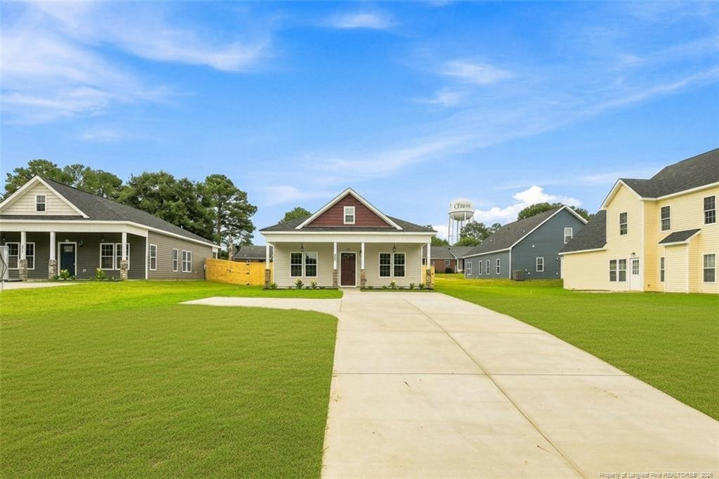 802 Holmes Street, Clinton, NC 28328