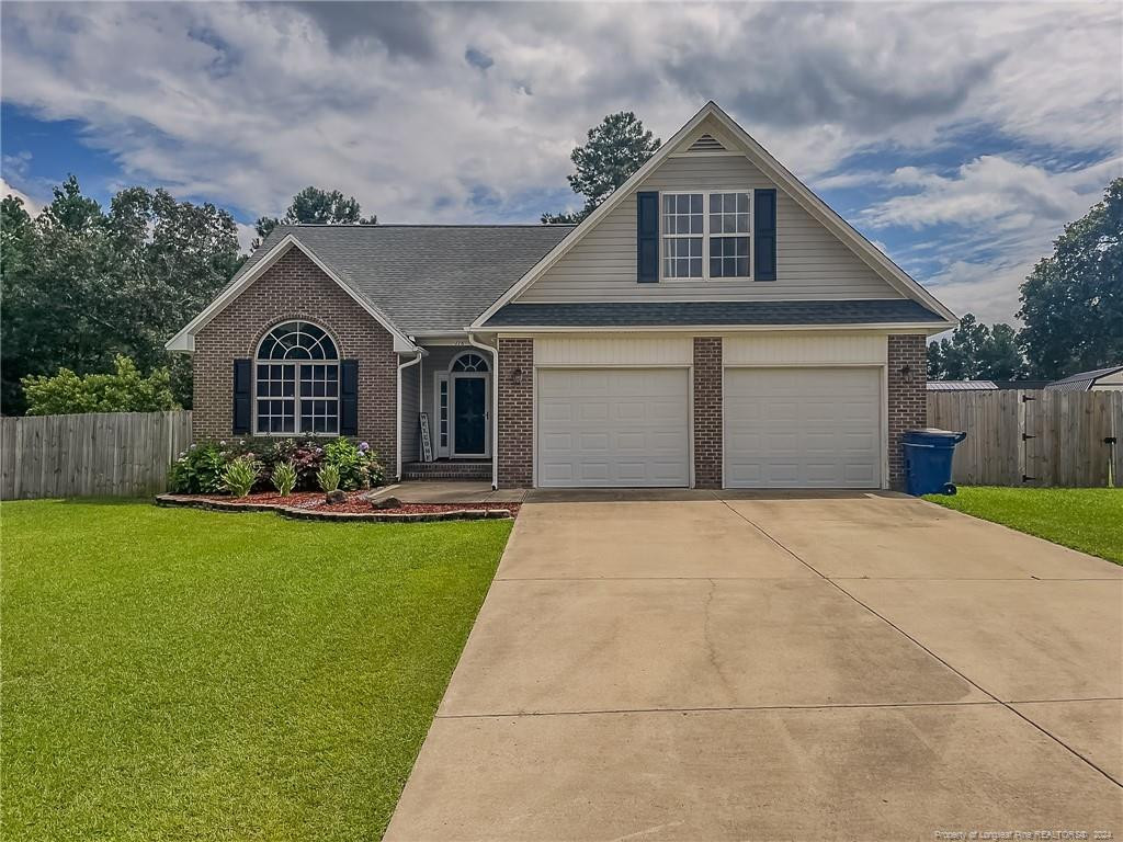 116 Woodbine Drive, Raeford, NC 28376