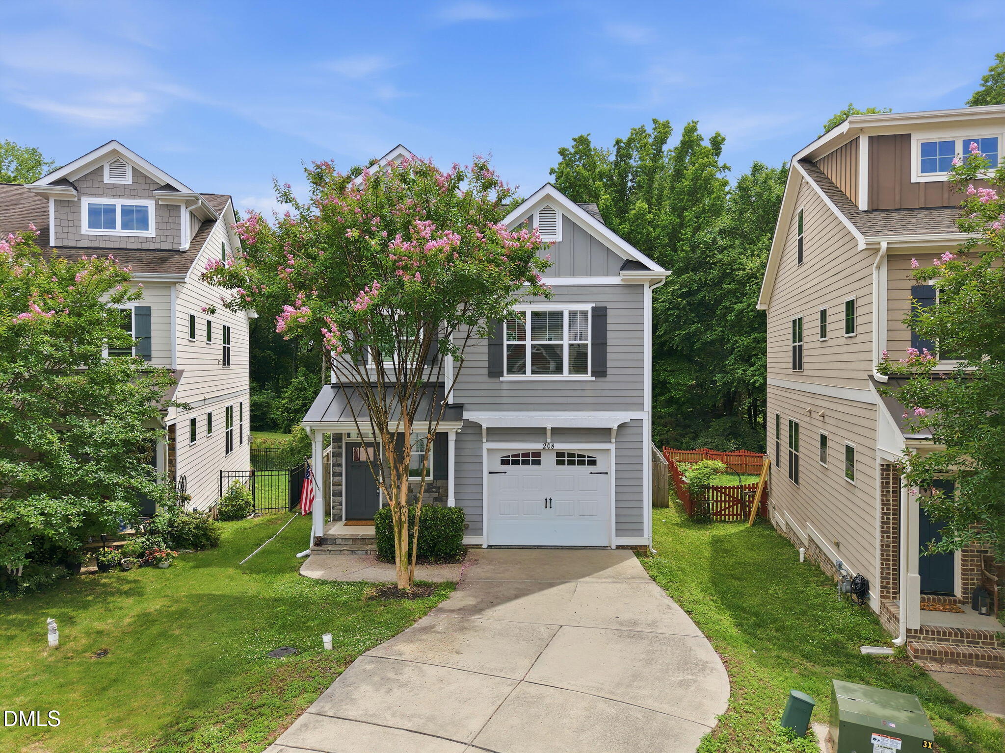 208 Log Pond Court, Apex, NC 27502