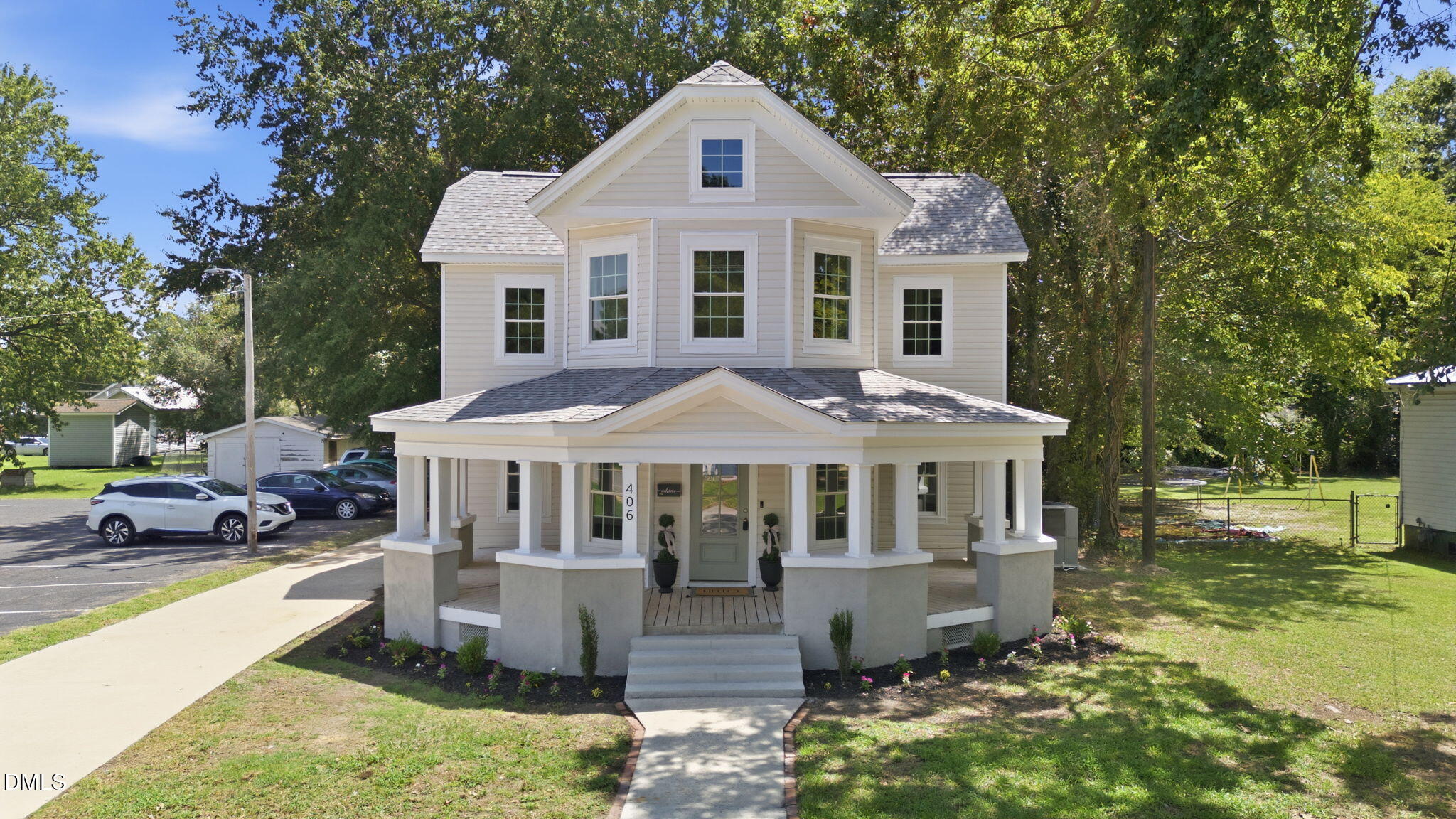 406 N Webb Street, Selma, NC 27576