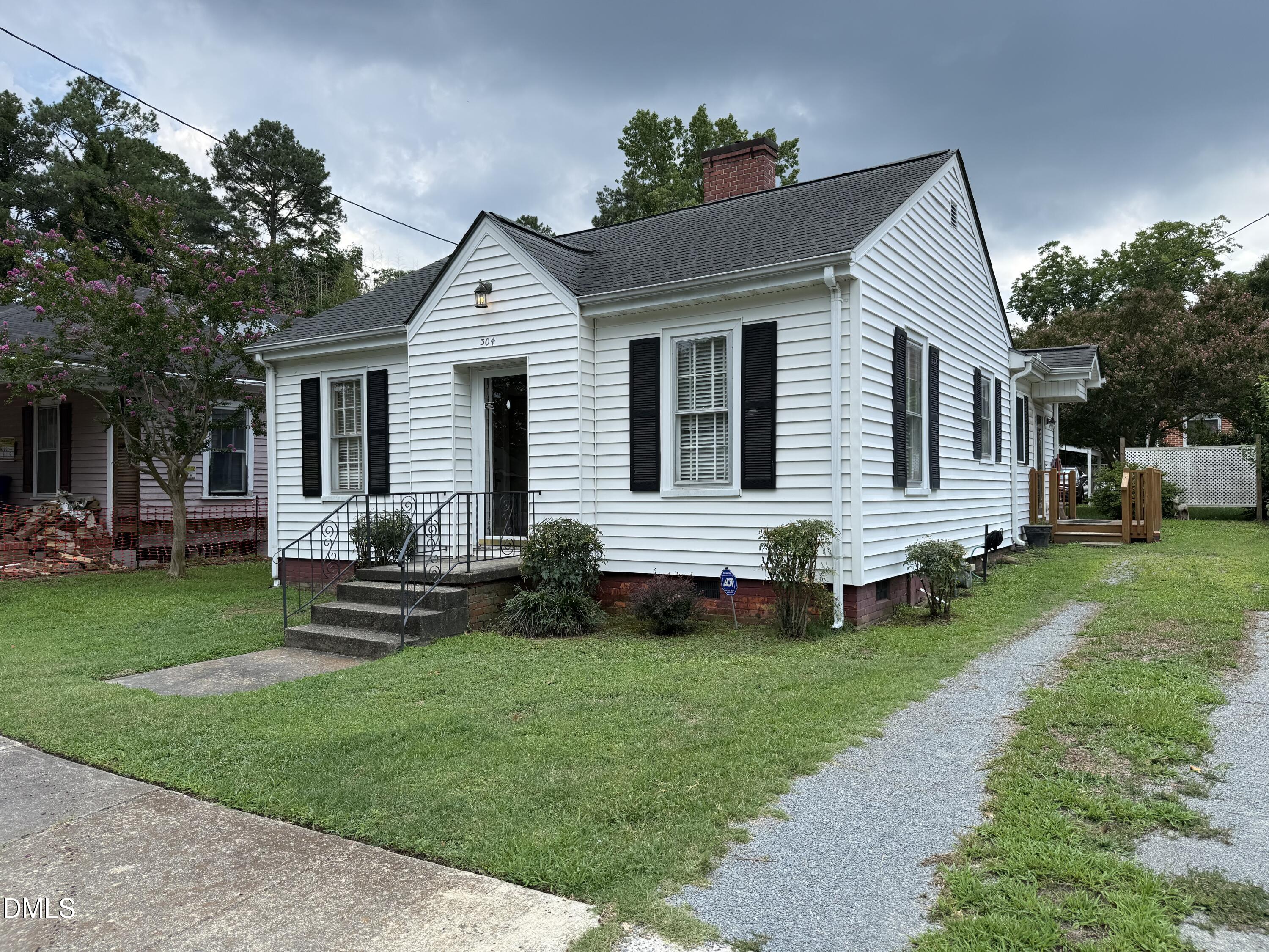 304 E Woodall Street, Smithfield, NC 27577