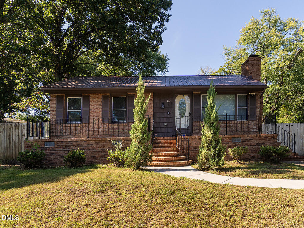 933 Graham Street, Burlington, NC 27217